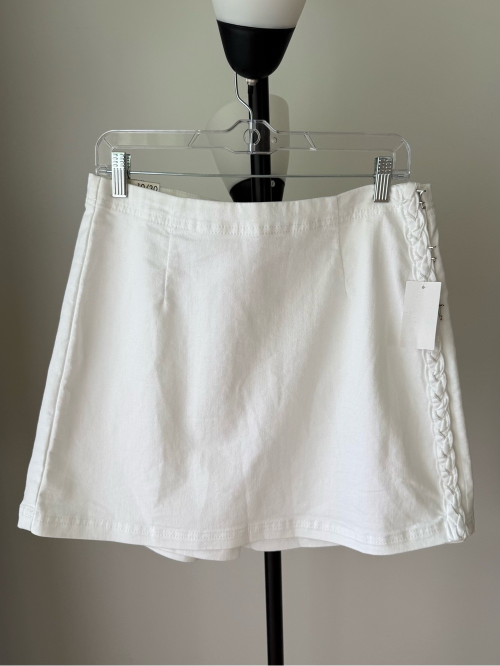 Women's White Braided Side Skort 10/30